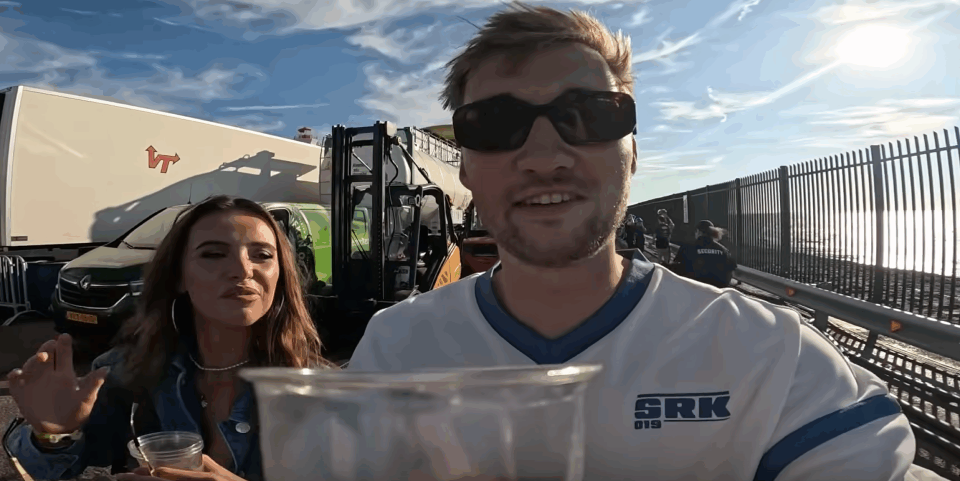 Gio Latooy en Lynn Hermanussen op festival Concert at Sea