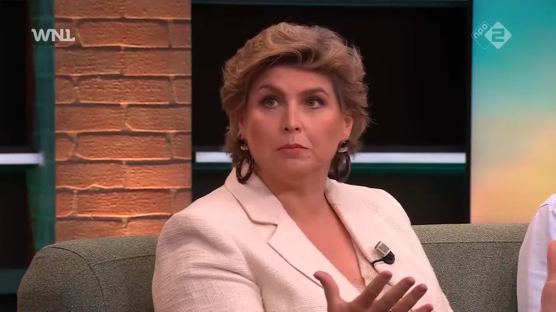 Angela de Jong (in Goedenavond Nederland van WNL)