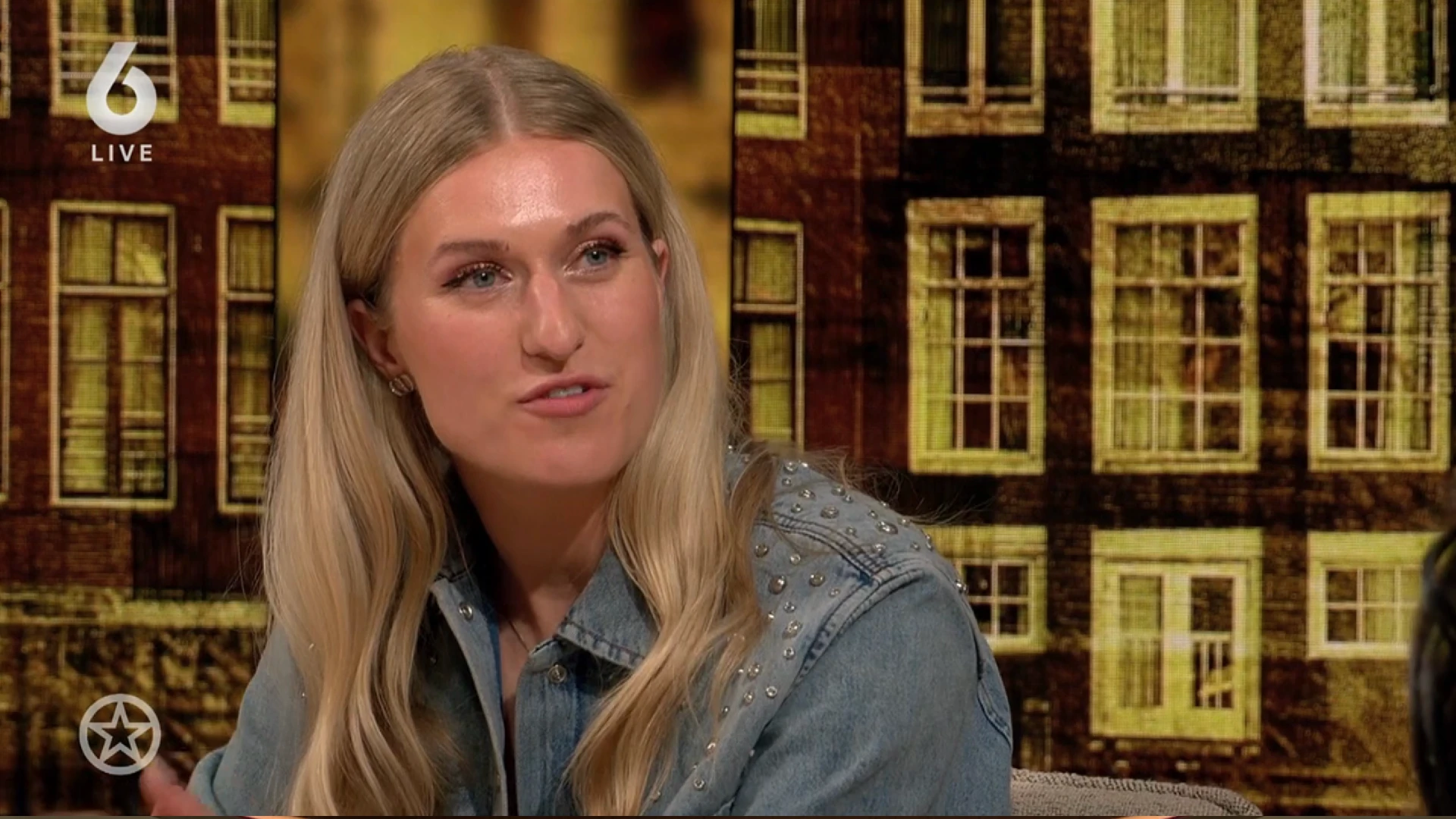 Britt Dekker in Shownieuws (SBS 6)