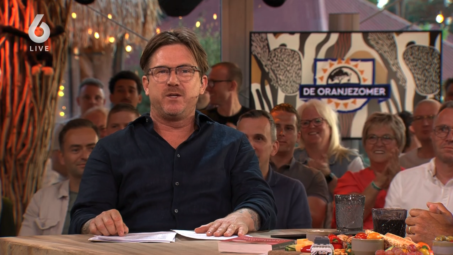 Johnny de Mol in De Oranjezomer (op SBS 6)