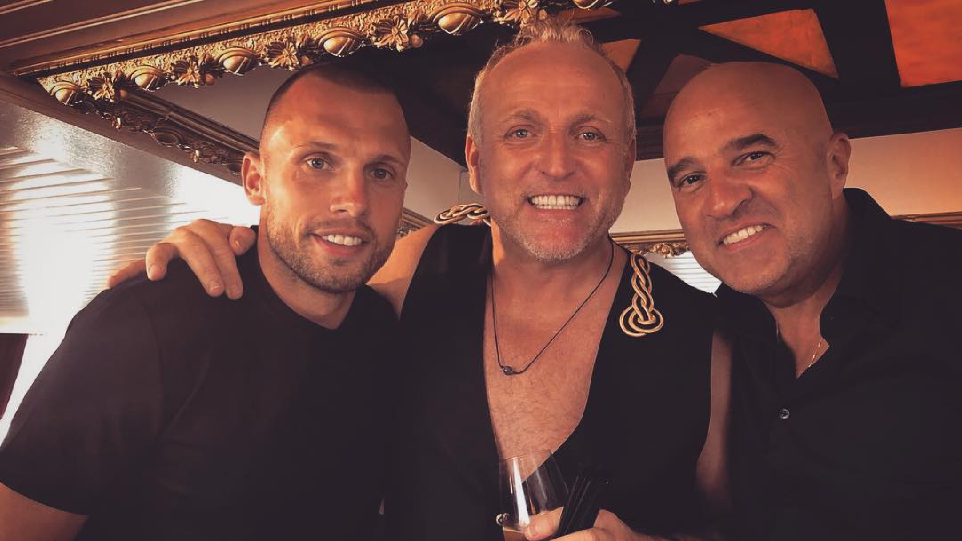 John Heitinga, Gordon en John van den Heuvel