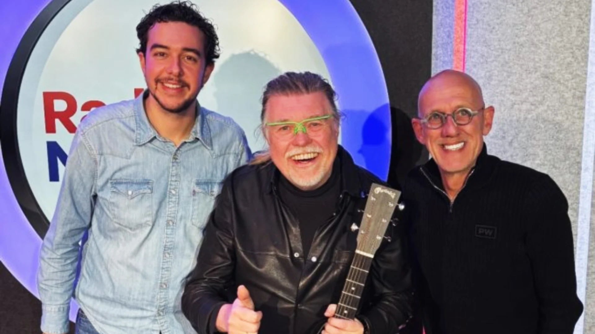 René Karst bij Radio Noordzee (© Instagram @radionoordzee