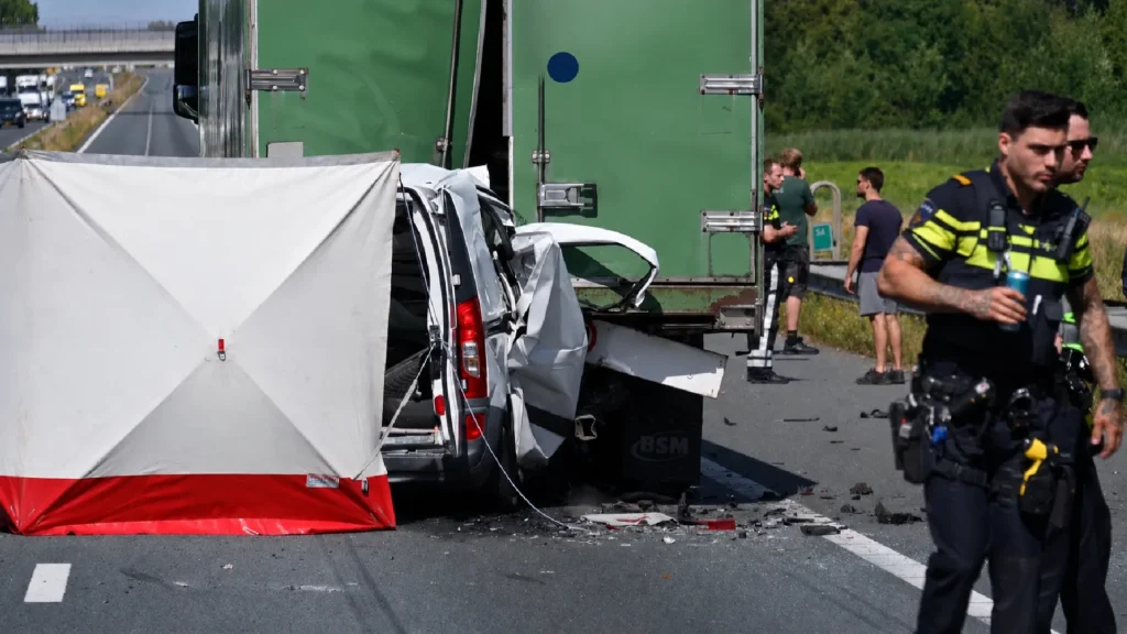 Dodelijk ongeval op A17 bij Moerdijk