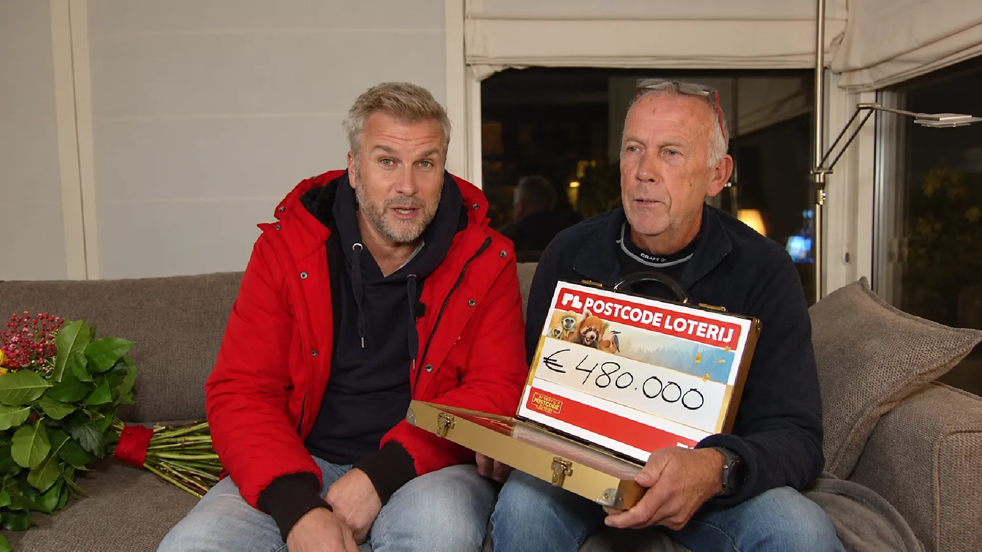 Thuiswinnaar wint 480.000 euro in Miljoenenjacht (© SBS6) Thuiswinnaar wint 480.000 euro in Miljoenenjacht (© SBS6)